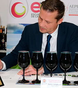 Especialista en Cata VINOS